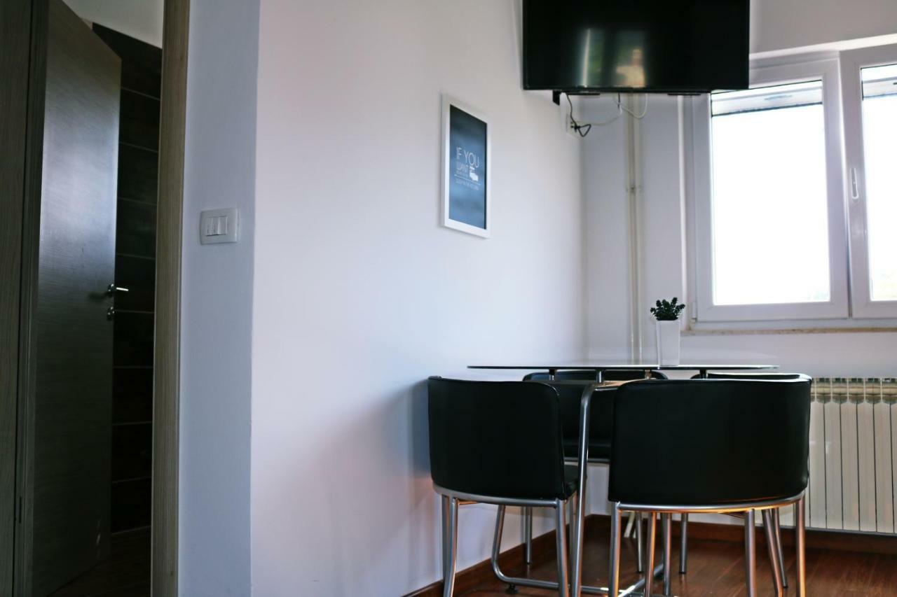 Apartments Ela トロギール エクステリア 写真